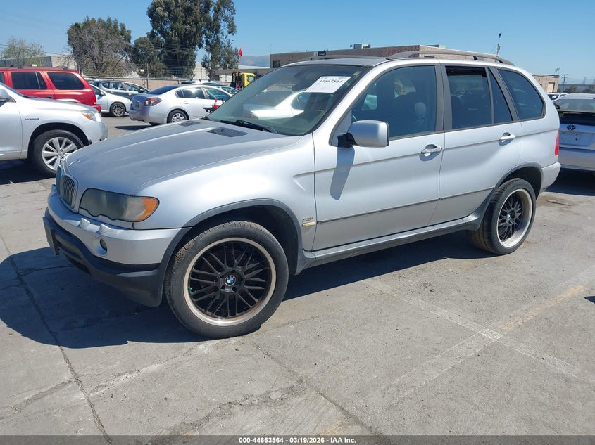 2003 BMW X5 3.0I