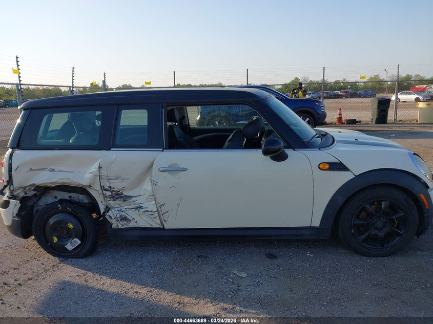 2010 Mini Cooper Clubman VIN: WMWML3C58ATX51961 Lot: 44663689