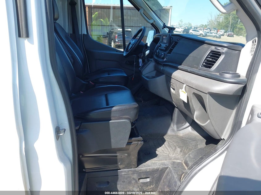 2025 Ford Transit-250