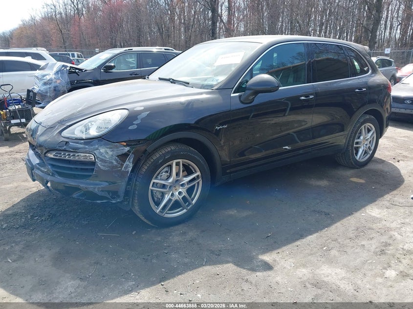 2013 Porsche Cayenne Hybrid S