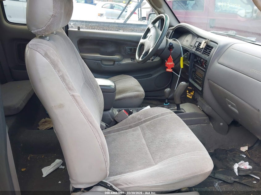 2002 Toyota Tacoma Base V6