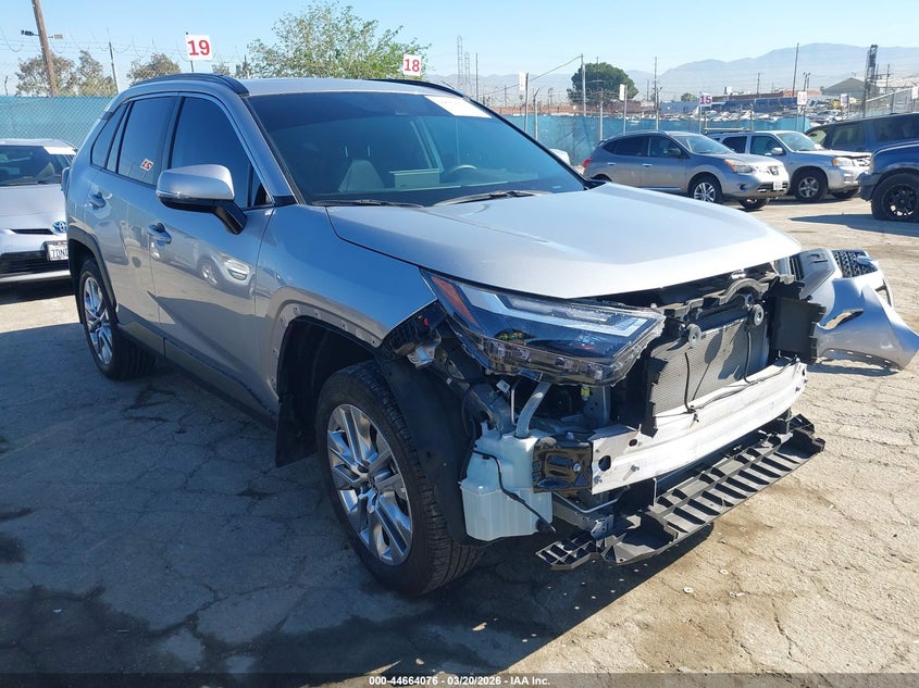 2024 Toyota Rav4 Xle Premium