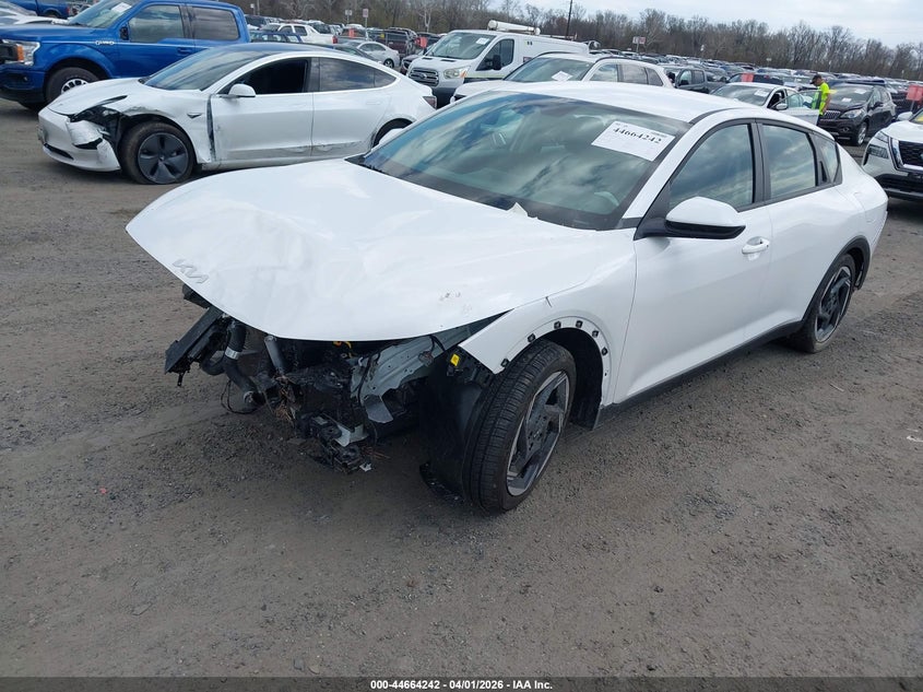 Vin: 3kpfu4de1se223718, lot: 45161282, kia k4 ex 20252