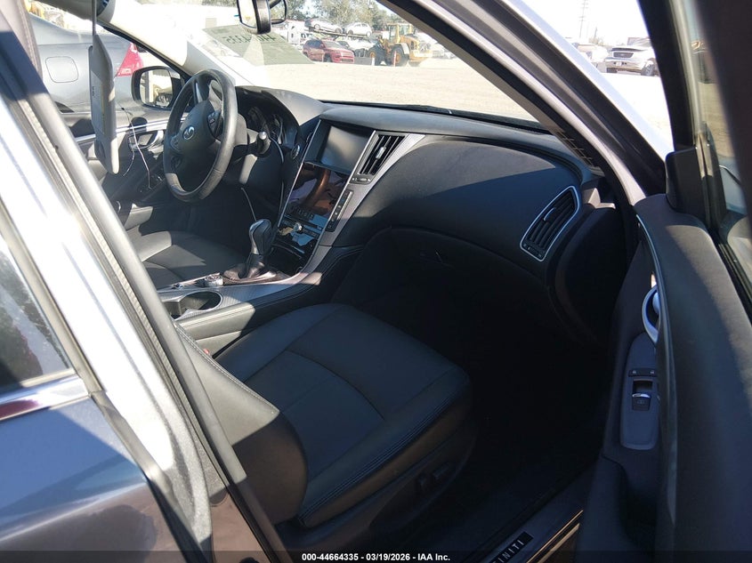 2016 Infiniti Q50 2.0T Premium