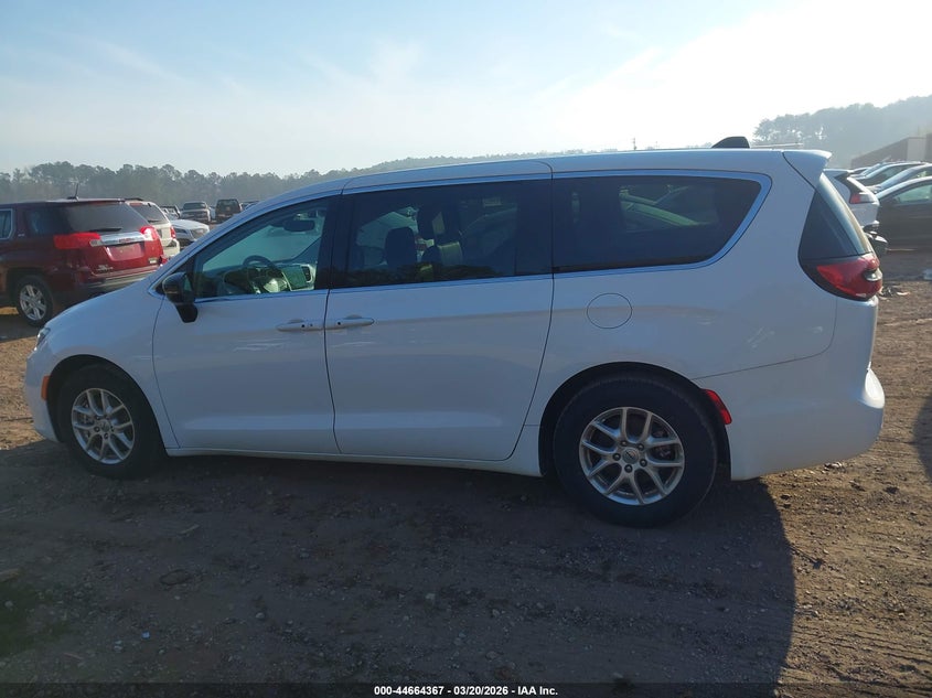 2024 CHRYSLER PACIFICA TOURING L · Фото 14