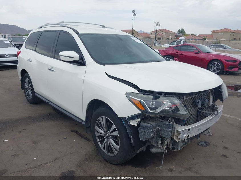 2017 Nissan Pathfinder Sv