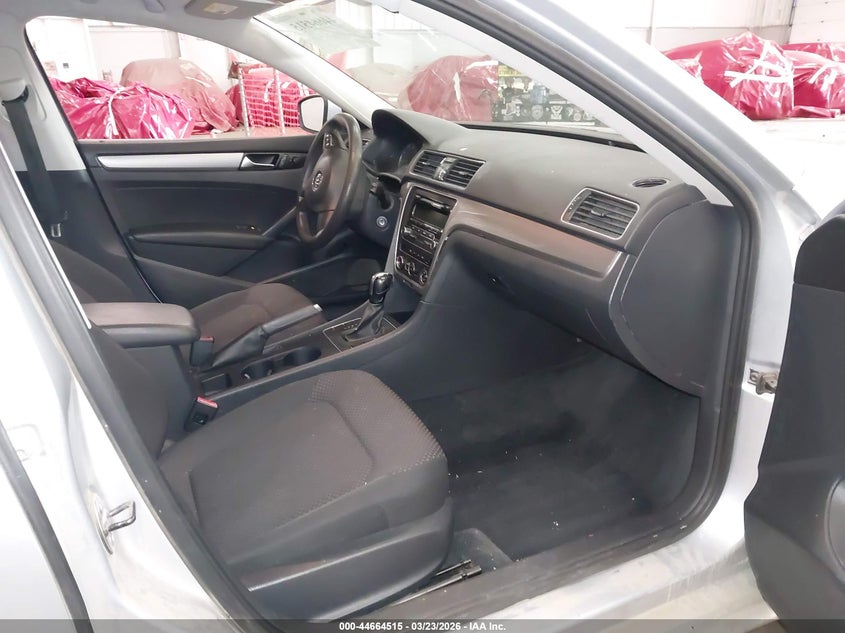 2013 Volkswagen Passat 2.5L S