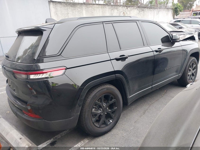 2025 Jeep Grand Cherokee Altitude X 4X2