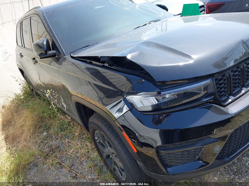 2025 Jeep Grand Cherokee Altitude X 4X2