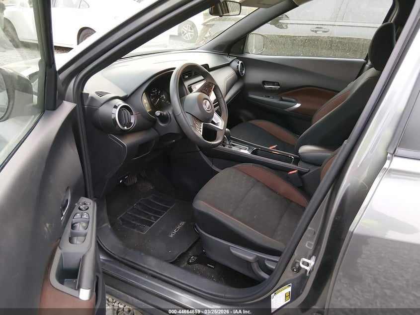 2024 Nissan Kicks Sr Xtronic Cvt