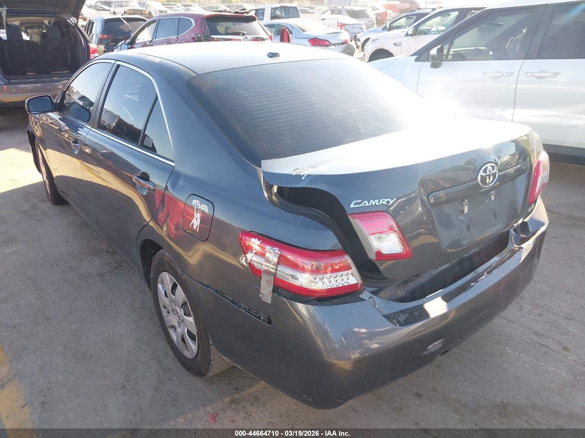 2011 Toyota Camry Le