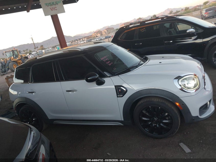 2017 Mini Countryman Cooper S VIN: WMZYT3C33H3D97833 Lot: 44664732