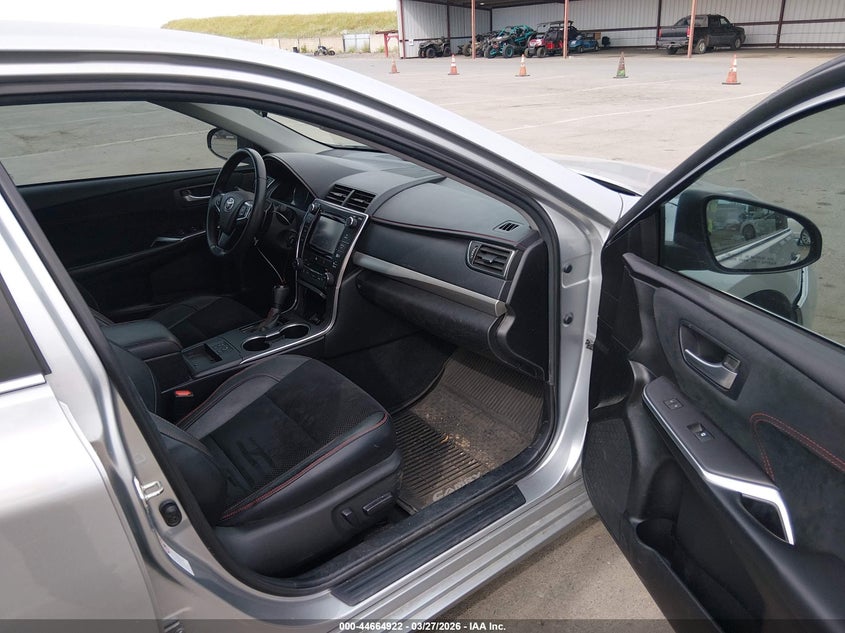 2015 Toyota Camry Xse