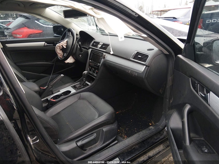 2013 Volkswagen Passat 2.5L Se