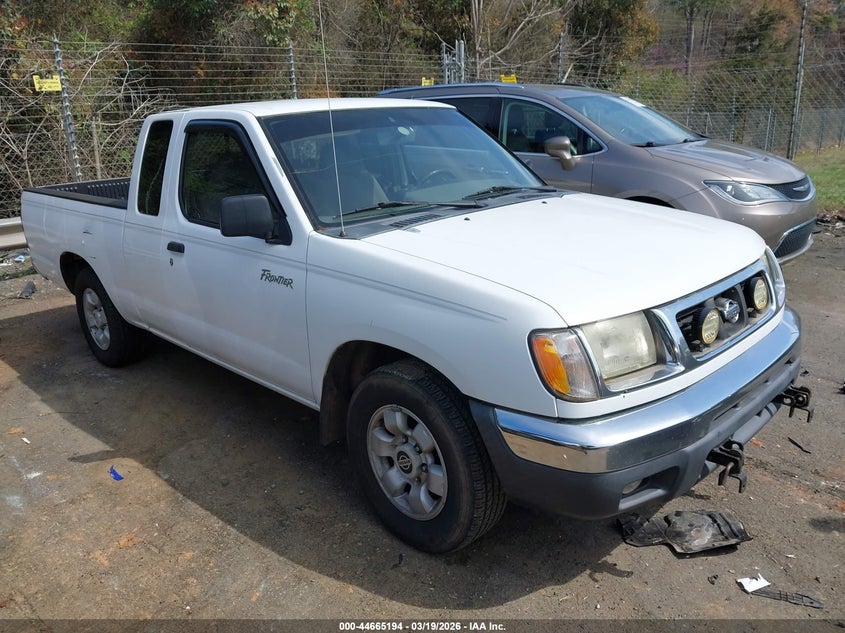 2000 Nissan Frontier Xe