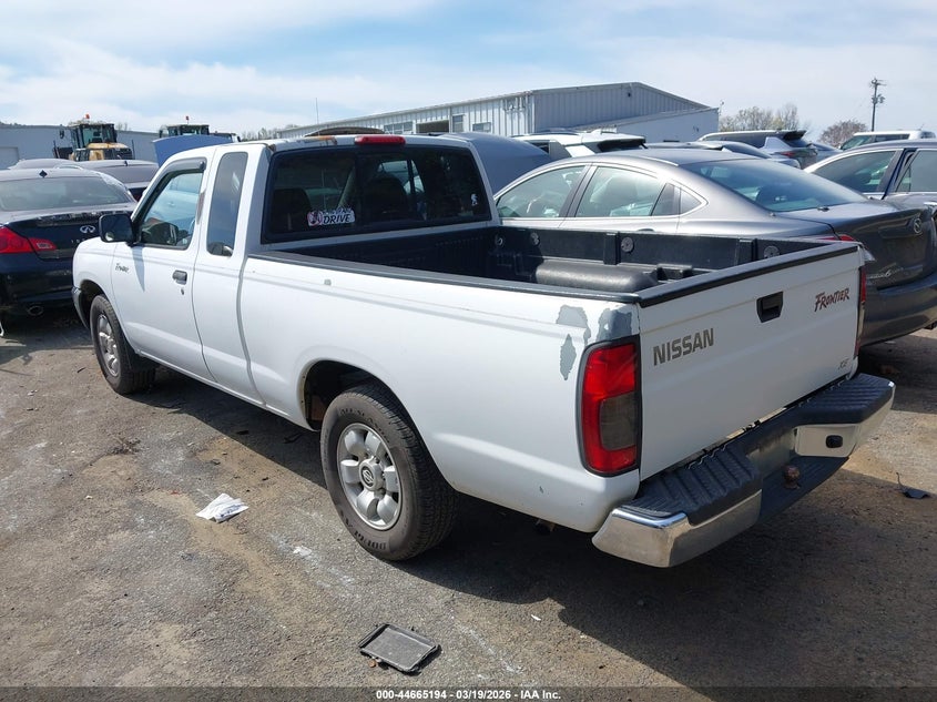 2000 Nissan Frontier Xe