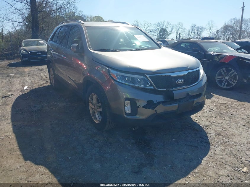 2015 KIA SORENTO LX