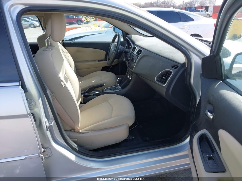 2012 Chrysler 200 Lx