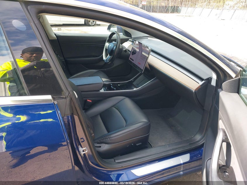 2018 Tesla Model 3 Long Range/Mid Range