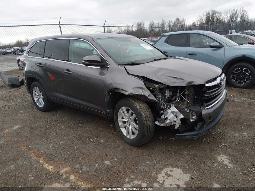 2014 TOYOTA HIGHLANDER LE