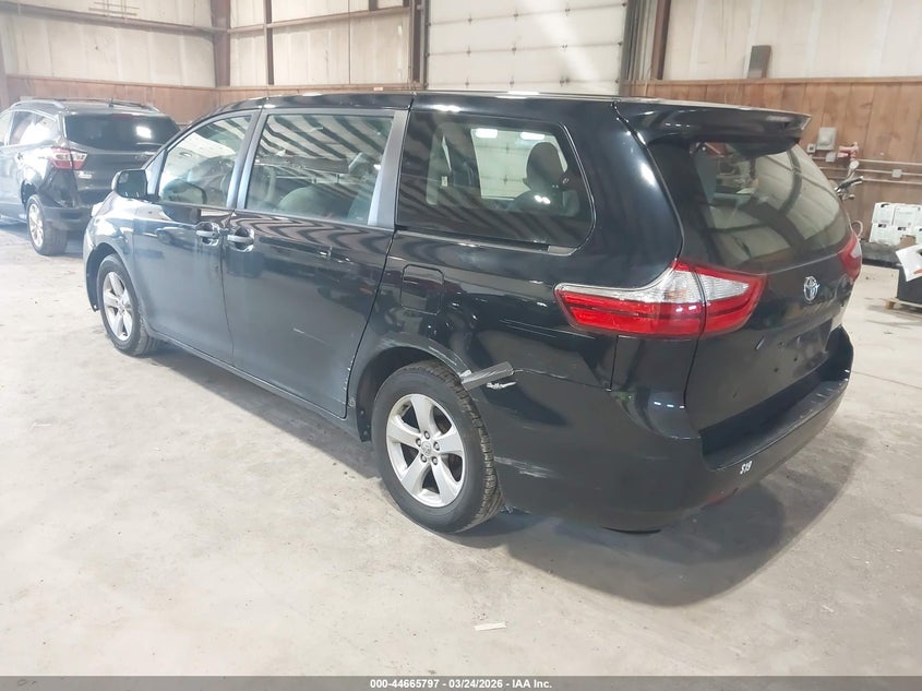 2016 Toyota Sienna L 7 Passenger