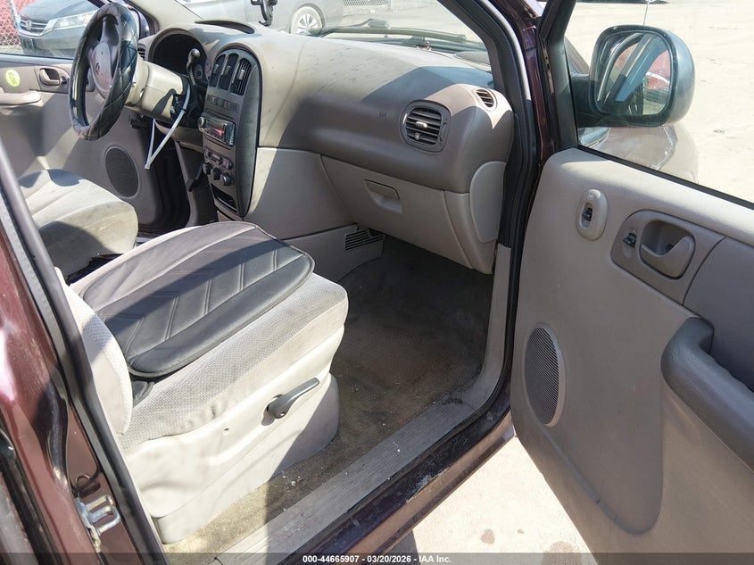 2003 Dodge Grand Caravan Se