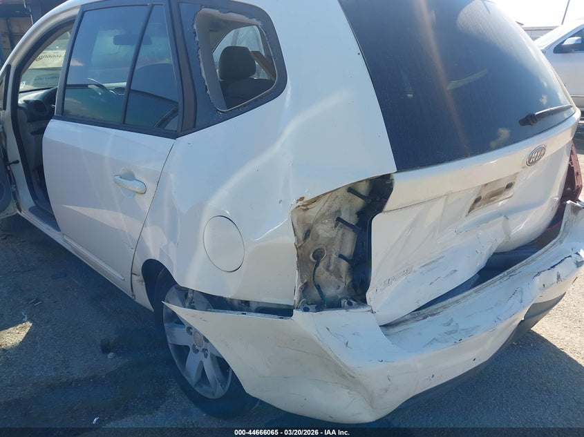 2008 Kia Rondo Lx V6 VIN: KNAFG526X87136592 Lot: 44666065