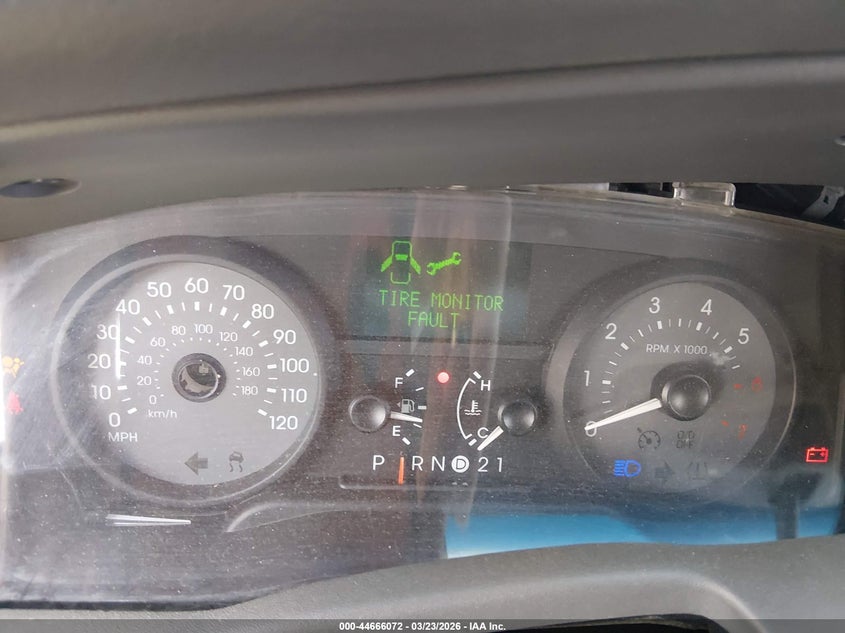 2010 MERCURY GRAND MARQUIS auction photo 7