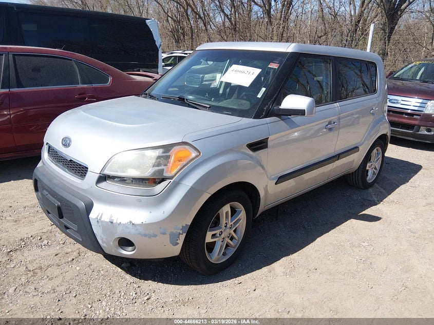 2011 Kia Soul +