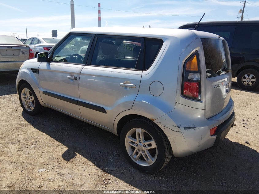 2011 Kia Soul +