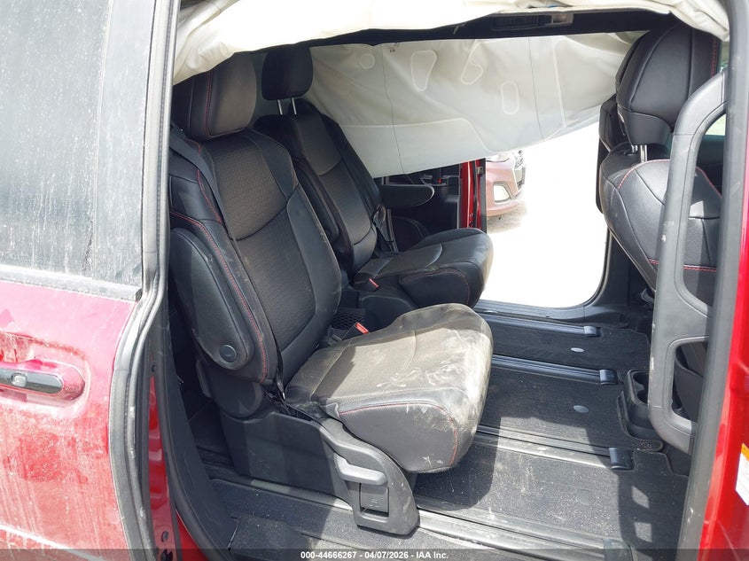 2026 TOYOTA SIENNA auction photo 8