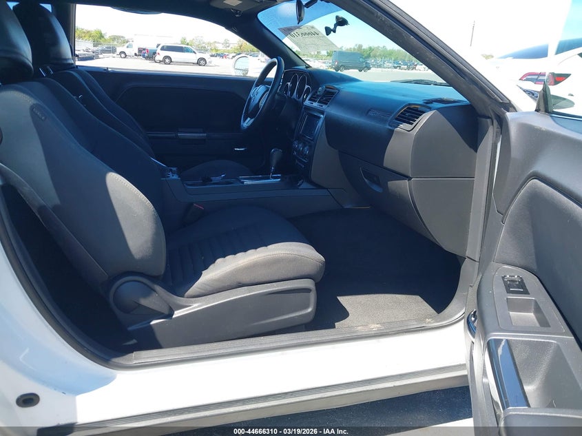 2012 Dodge Challenger Sxt