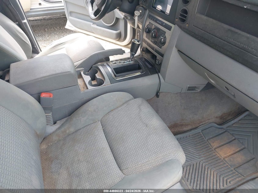 2007 Jeep Commander Sport