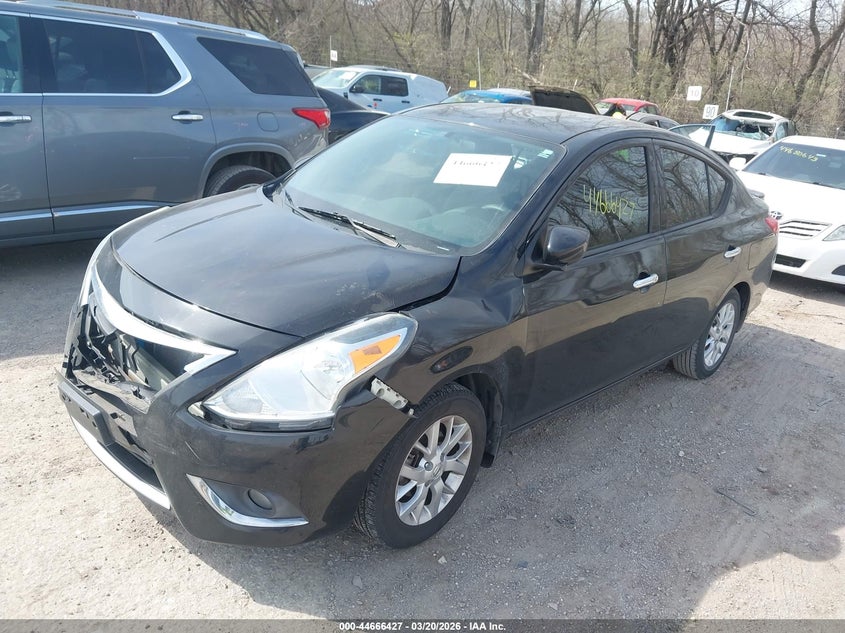 2015 Nissan Versa 1.6 Sv