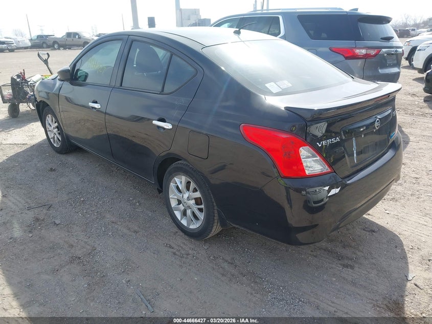 2015 Nissan Versa 1.6 Sv