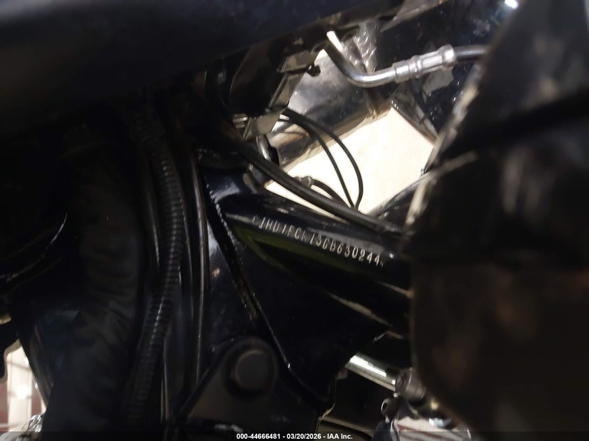 2016 Harley-Davidson Flhtcu Ultra Classic Electra Gld VIN: 1HD1FCM13GB630244 Lot: 44666481