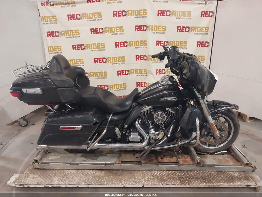 2016 Harley-Davidson Flhtcu Ultra Classic Electra Gld VIN: 1HD1FCM13GB630244 Lot: 44666481