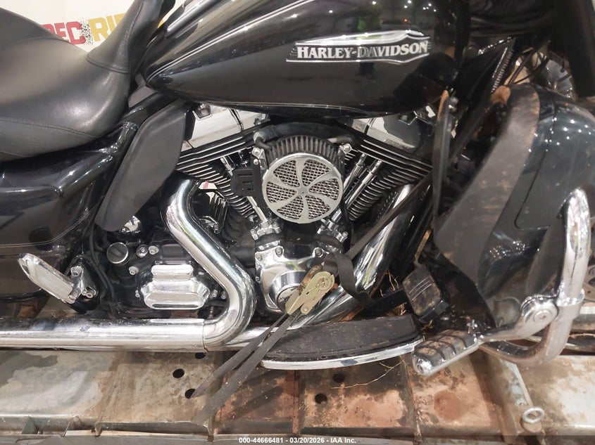 2016 Harley-Davidson Flhtcu Ultra Classic Electra Gld VIN: 1HD1FCM13GB630244 Lot: 44666481