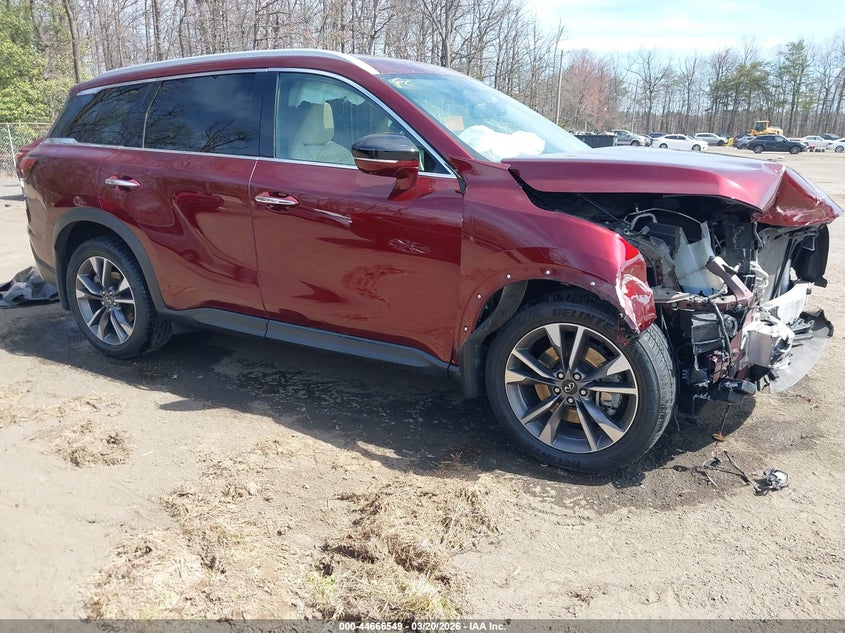 2022 INFINITI QX60 LUXE AWD