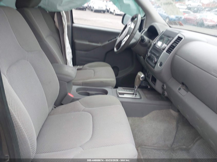 2018 Nissan Frontier Sv