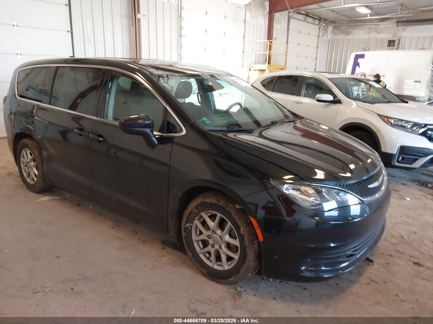 2017 Chrysler Pacifica Touring