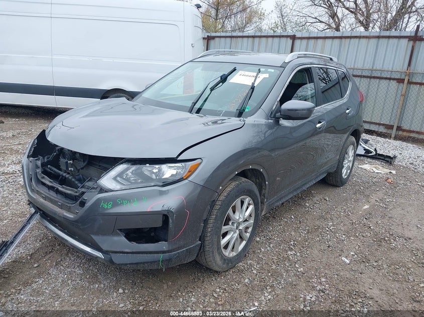 2018 Nissan Rogue Sv