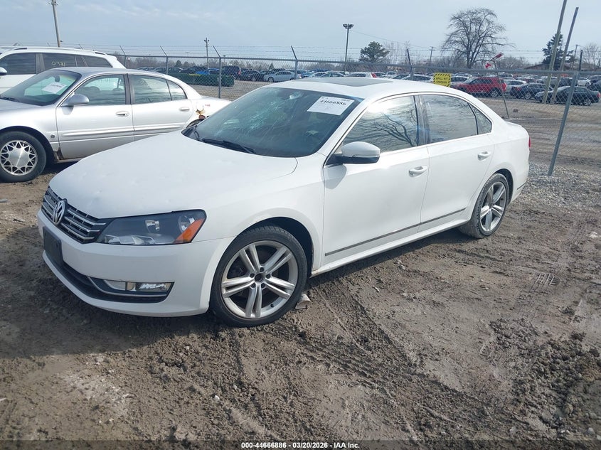 2013 Volkswagen Passat 3.6L V6 Sel Premium