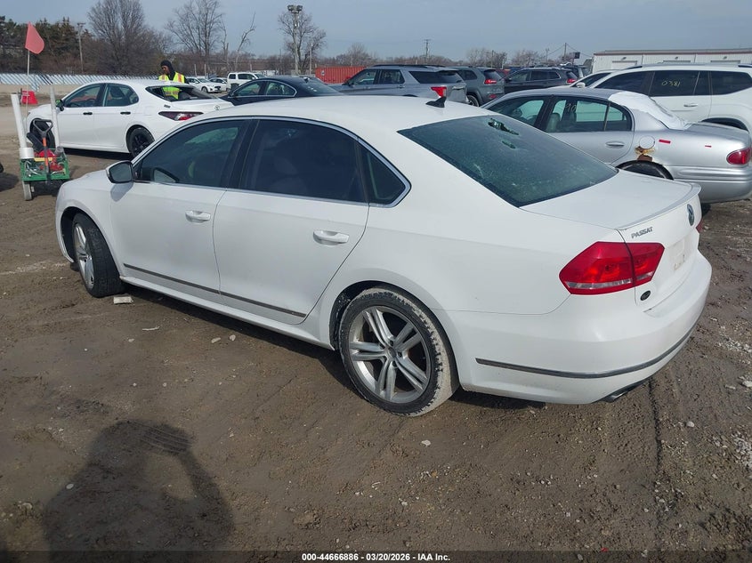 2013 Volkswagen Passat 3.6L V6 Sel Premium