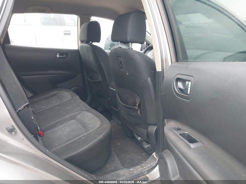 2011 NISSAN ROGUE auction photo 8