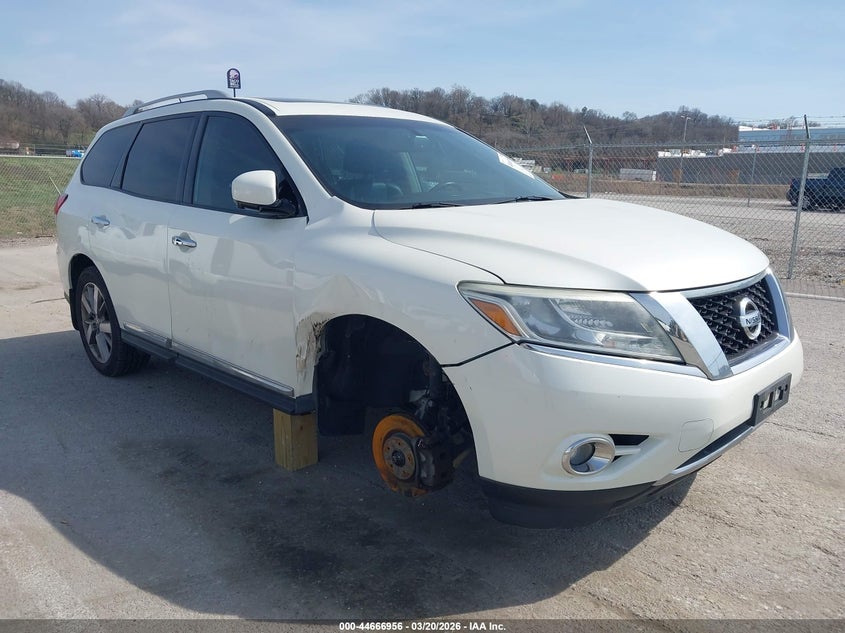 2016 Nissan Pathfinder Platinum