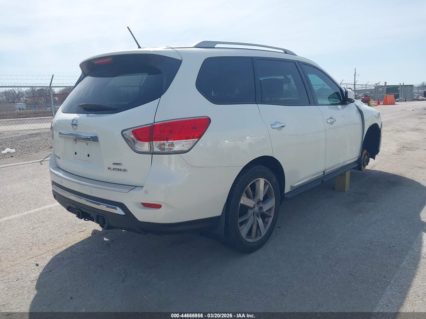 2016 Nissan Pathfinder Platinum
