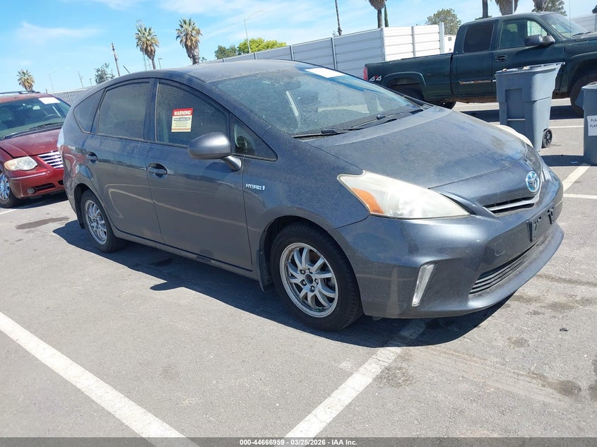 2013 TOYOTA PRIUS V THREE