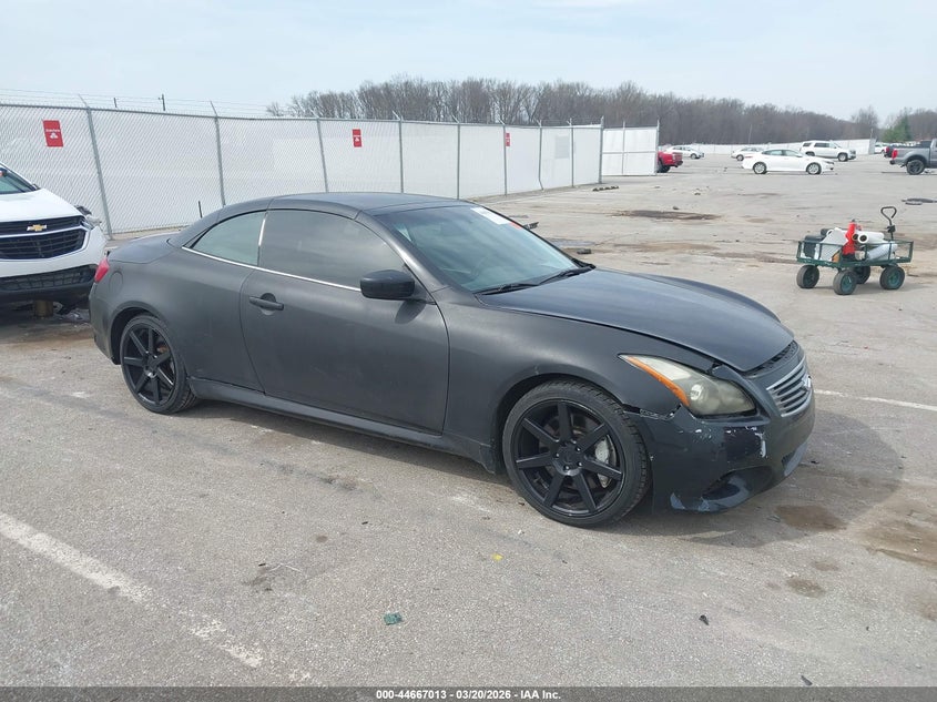 2011 Infiniti G37