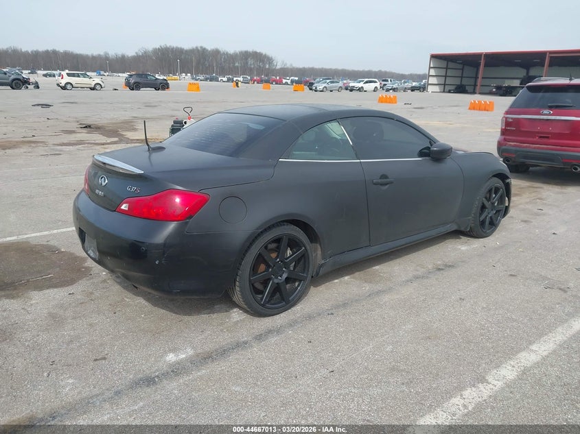 2011 Infiniti G37